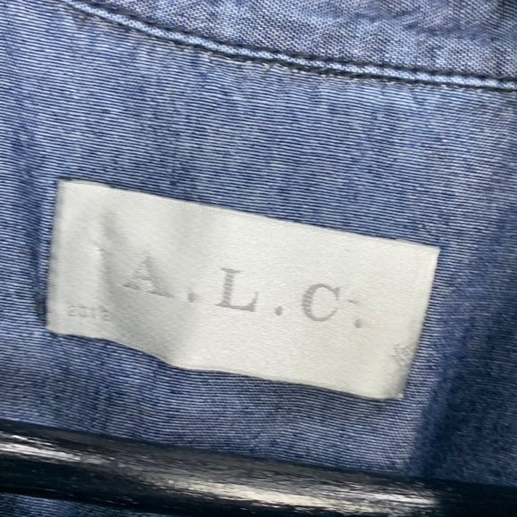 ALC Blue Chambray Sleeveless Button Up Top Medium - Picture 3 of 6